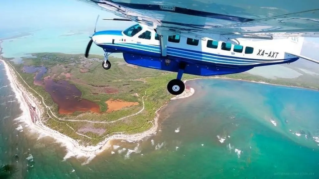 Holbox airplane tour