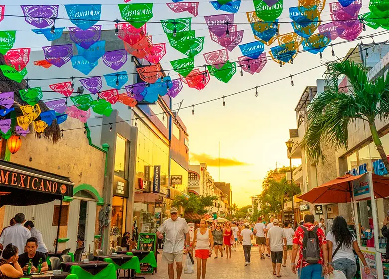 Famous 5th avenue in Playa del Carmen